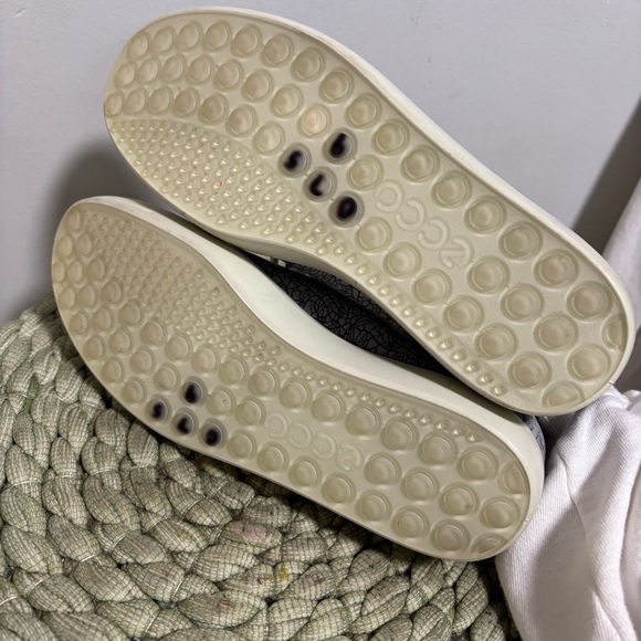 Ecco Soft 7 Nubuck Chic Grey Mosaic Lace Up Comfort Sneakers NWOB - Picture 10 of 12